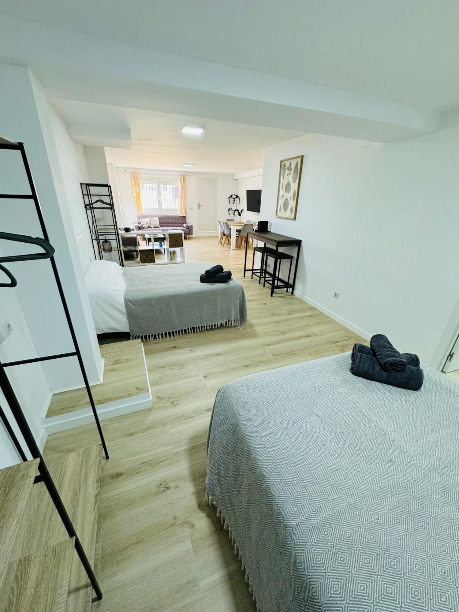Loft La Nogalera Apartment ตอร์เรโมลิโนส ภายนอก รูปภาพ
