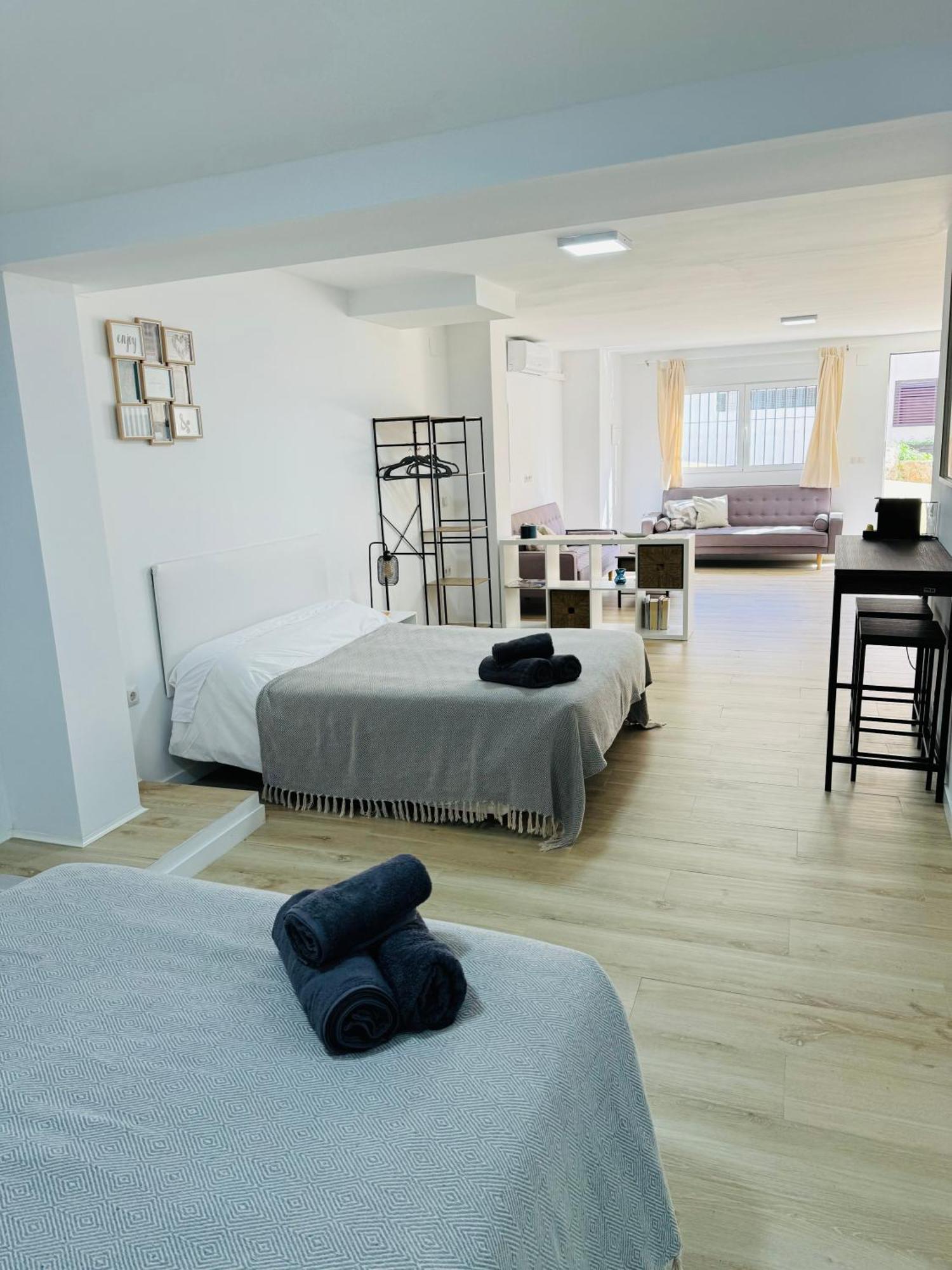 Loft La Nogalera Apartment ตอร์เรโมลิโนส ภายนอก รูปภาพ