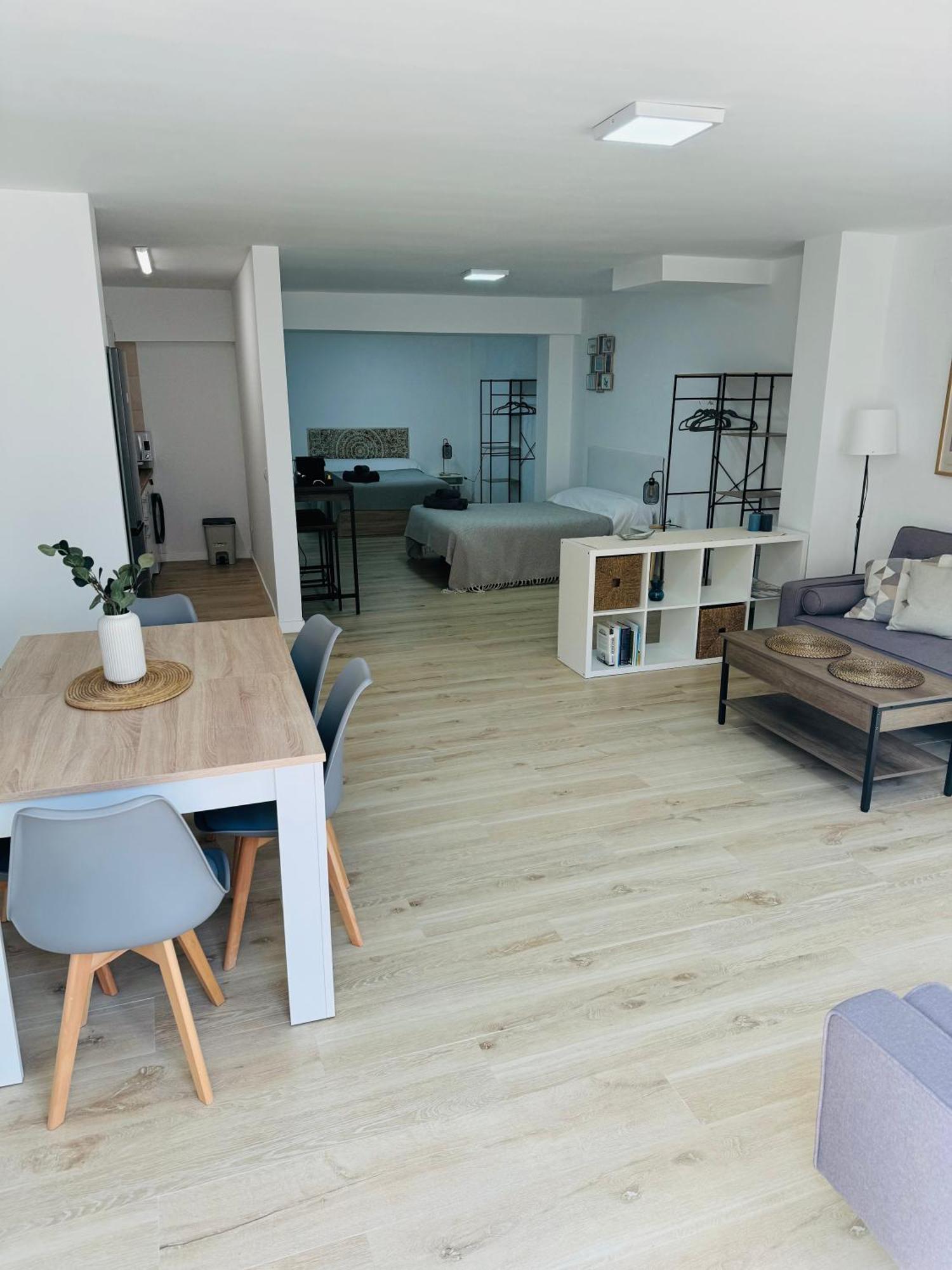Loft La Nogalera Apartment ตอร์เรโมลิโนส ภายนอก รูปภาพ